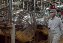 Irán niega que entregará el uranio enriquecido como dice Trump